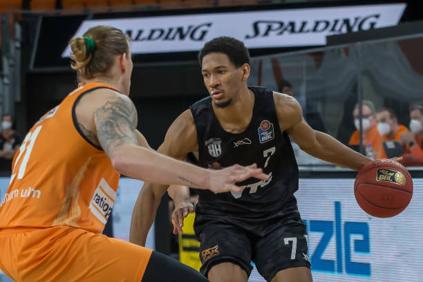 攻和耐心 攻和耐心